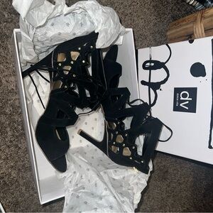 Dolce Devita open toed suede heels